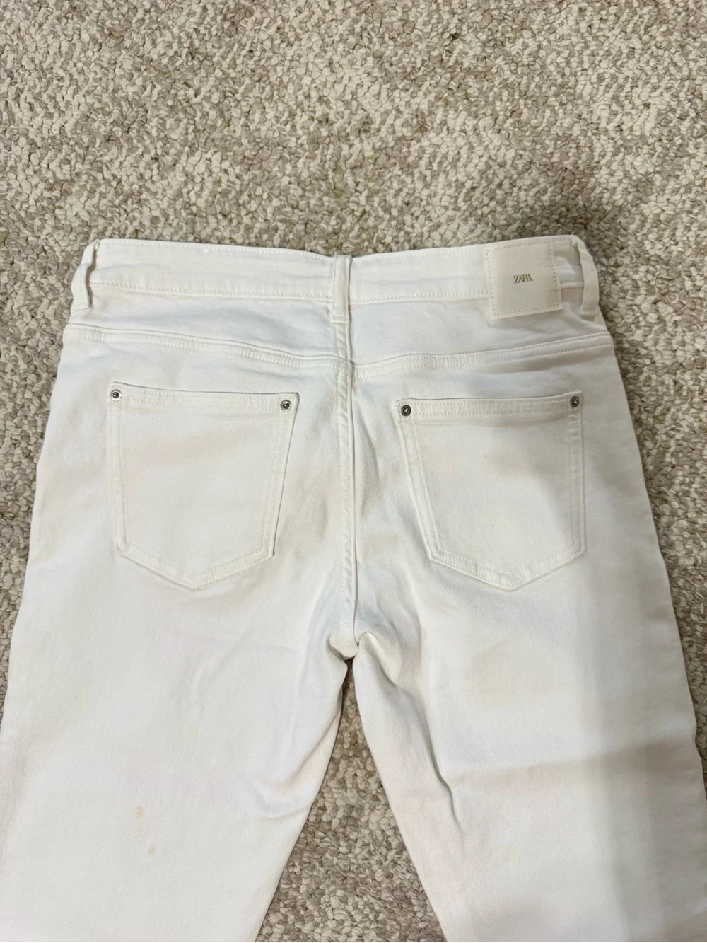 NEW ZARA WHITE JEANS